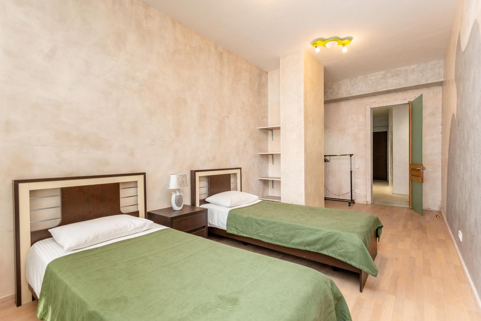 Serviced Apartment On Rustaveli Avenue 9 Tbilisi Bagian luar foto