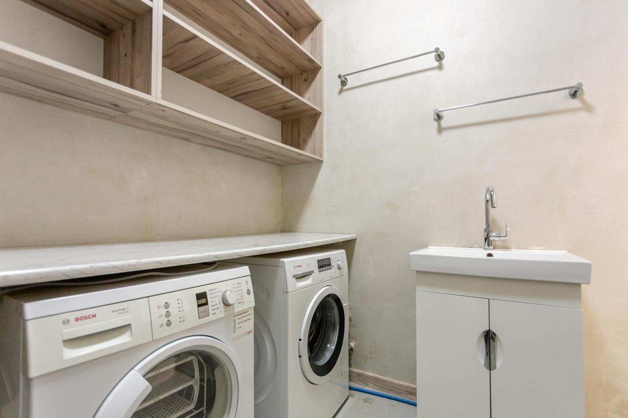 Serviced Apartment On Rustaveli Avenue 9 Tbilisi Bagian luar foto