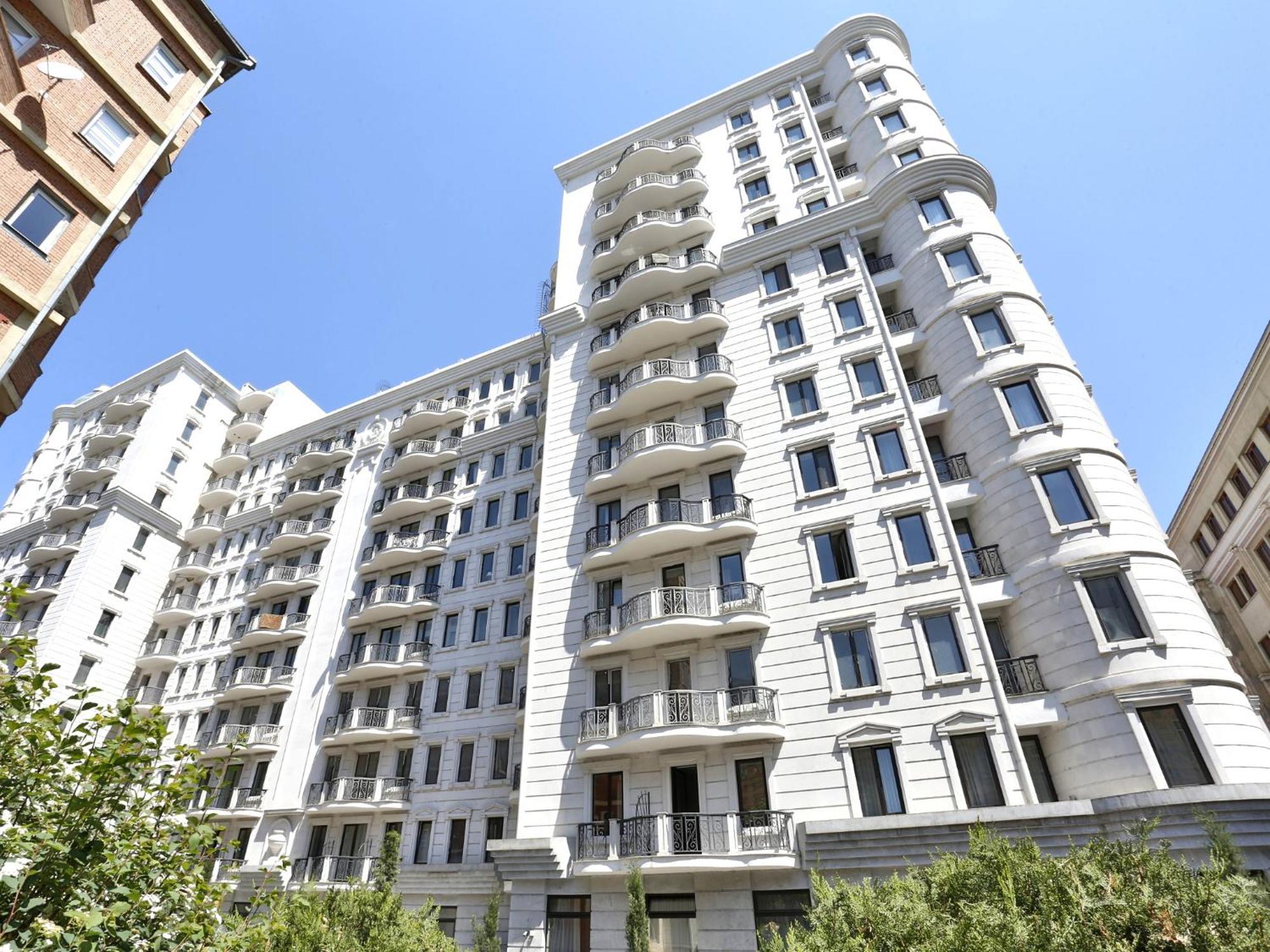 Serviced Apartment On Rustaveli Avenue 9 Tbilisi Bagian luar foto