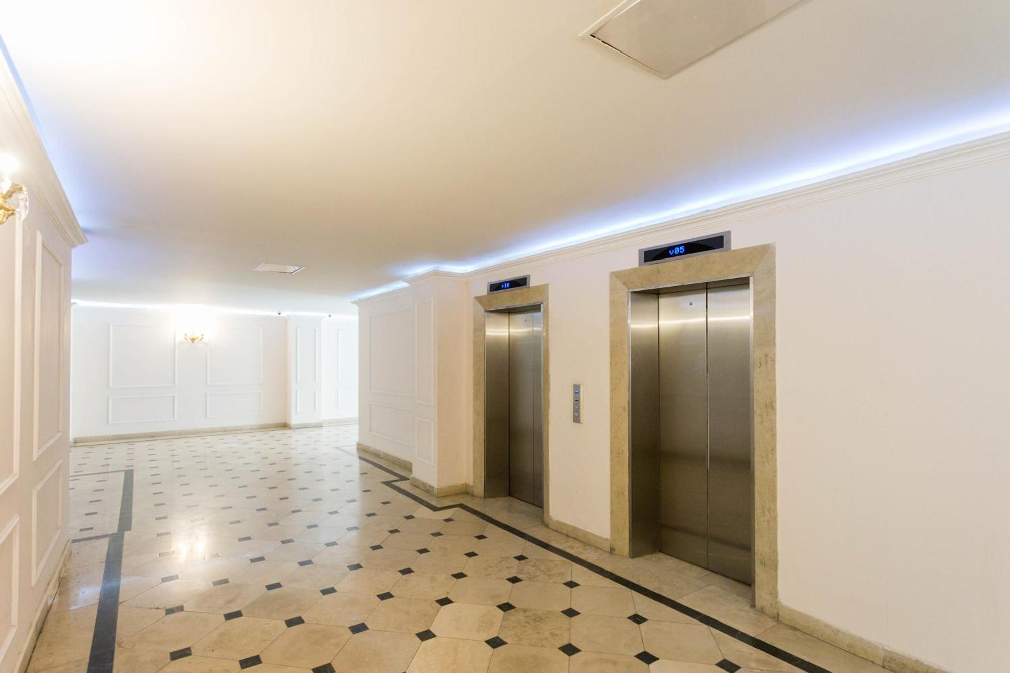 Serviced Apartment On Rustaveli Avenue 9 Tbilisi Bagian luar foto