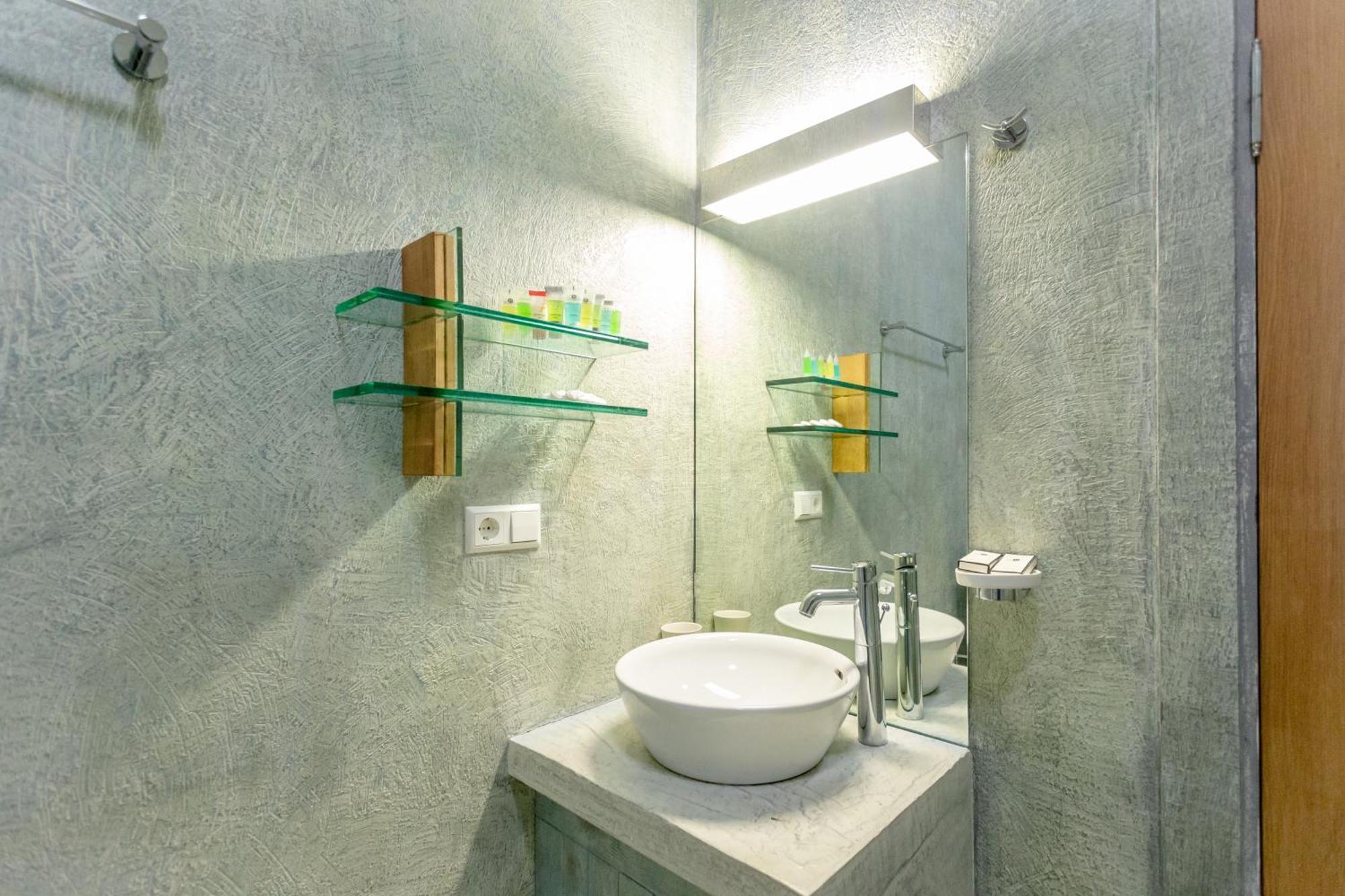 Serviced Apartment On Rustaveli Avenue 9 Tbilisi Bagian luar foto